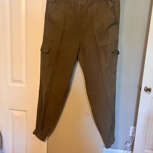 Womens  Casual Cargo Jogger Pants - Olive Green